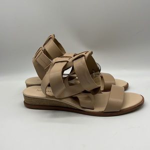 Nine West Vikkio Beige Sandal Size 8.5